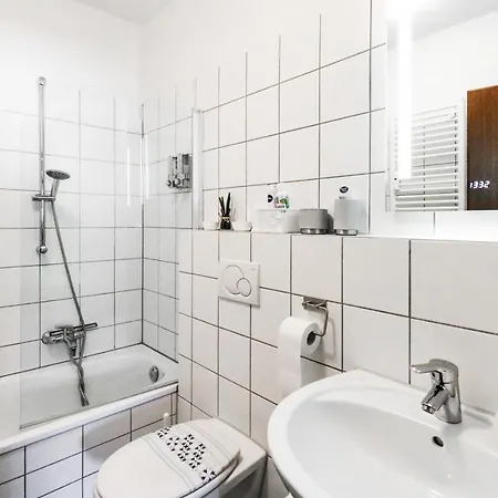 Apartment Zentrale Mit Netflix Nahe Hbf Uni Innenstadt *